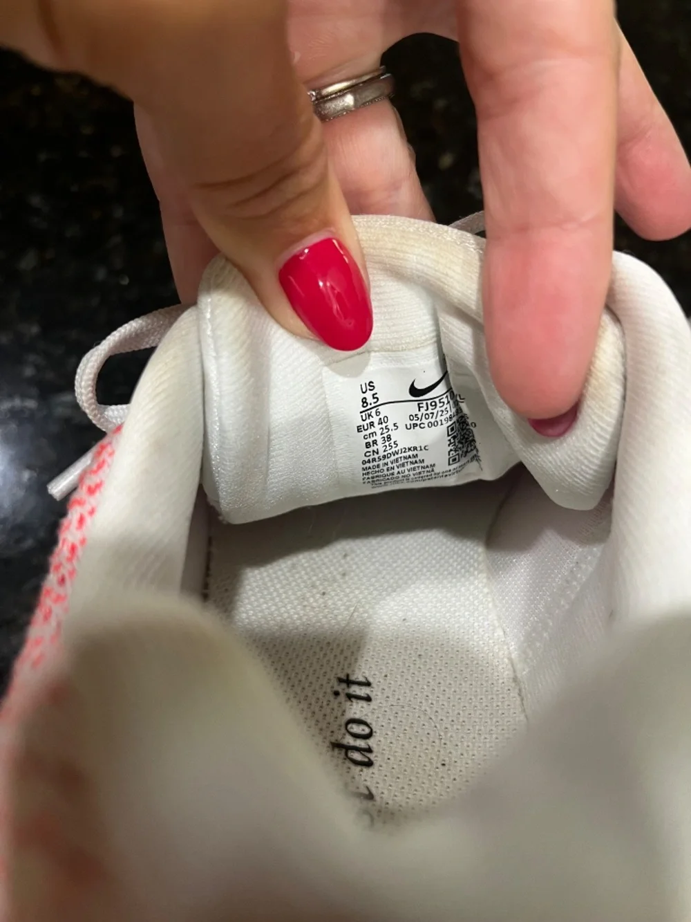 Womens nike 8.5